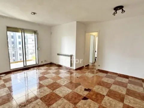 Piso en Plaza de Miguel Echegaray, 2