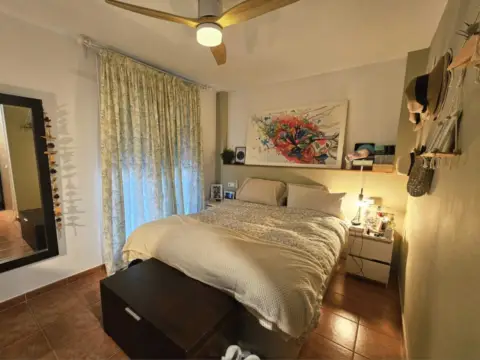 Casa adosada en calle Taurina, 23