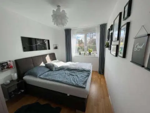 Piso en Avenida de Álvaro Cunqueiro, 3