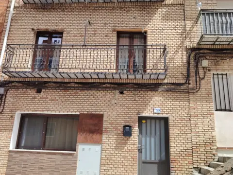 Piso en calle de la Fuente, 39