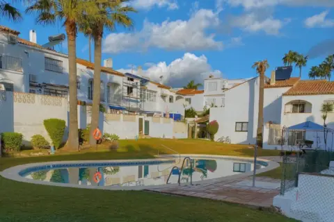 Chalet adosado en Avenida Bel Air,  22