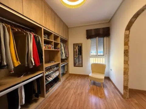 Chalet adosado en Travesía Santa Ana, 17