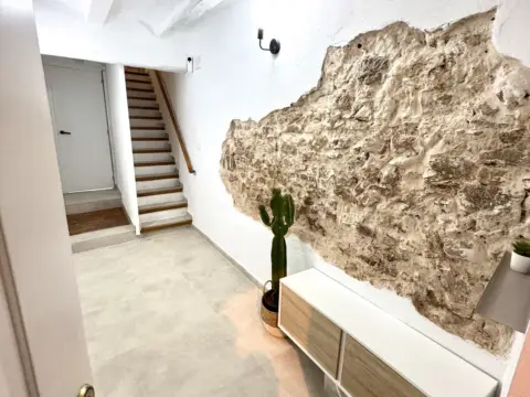 Casa pareada en Carrer Nou, 4