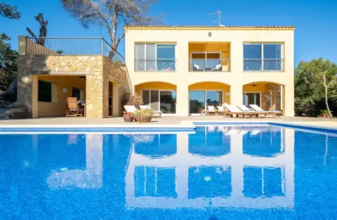 Chalet adosado en Passatge de la Posidonia, 10