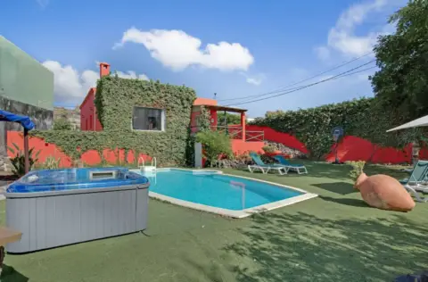 Casa adosada en Avenida de Tamaragua, 3