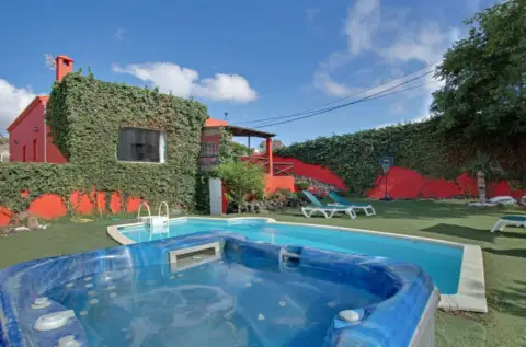 Casa adosada en Avenida de Tamaragua, 3