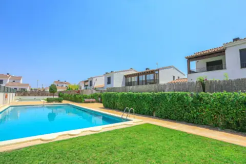 Chalet adosado en Carrer d'Alfred Sisley, 1