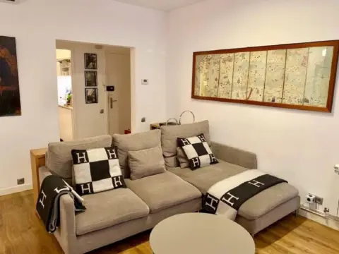 Piso en calle de la Bordadora Ángela Morales, 1