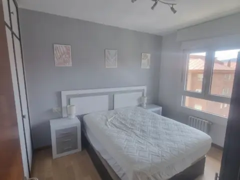 Piso en calle de Bélgica, 13