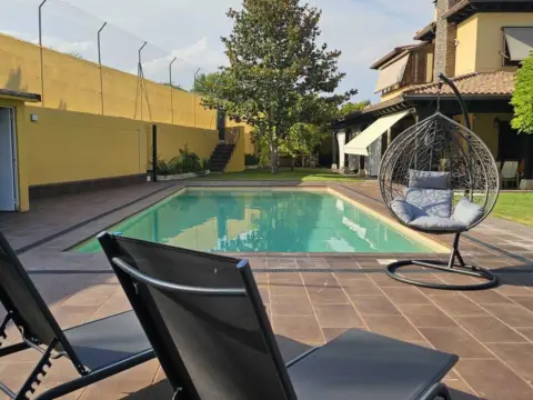 Chalet unifamiliar en calle de la Luna, 32