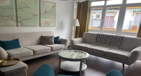 Piso en calle Juan Alameda, 5