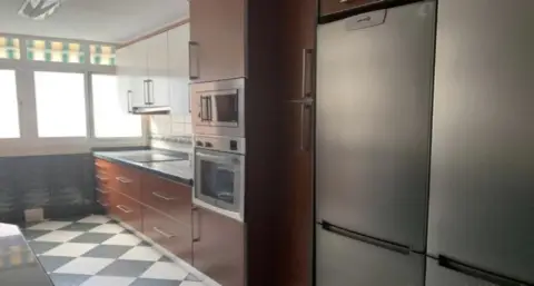 Piso en calle Juan Alameda, 5