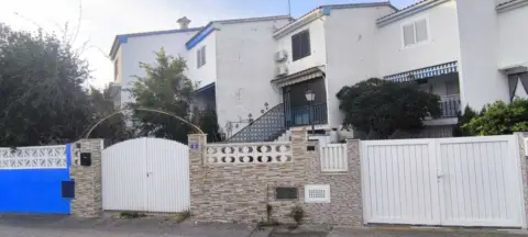 Casa adosada en Carrer de José Bellido Mor, 17