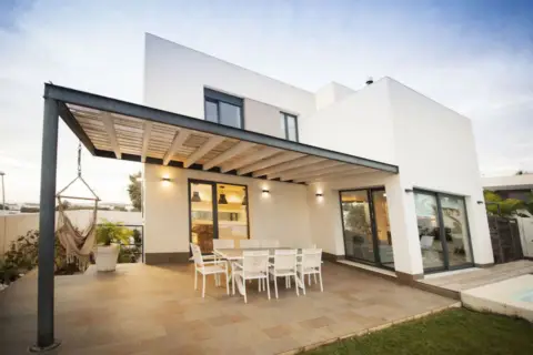Chalet adosado en calle Crucero, 6