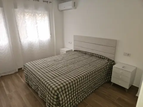 Piso en calle del Obispo Ciriaco Benavente, 1