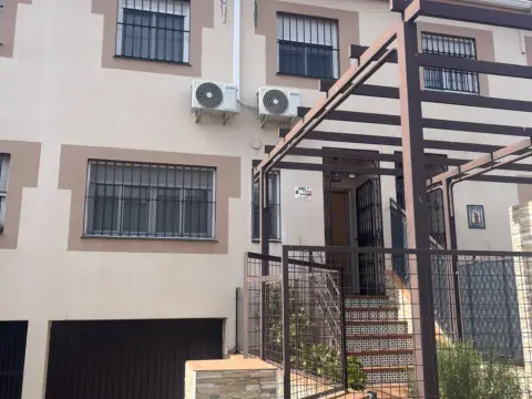 Casa pareada en Urbanización Urbanización Residencial Aldebarán,  1