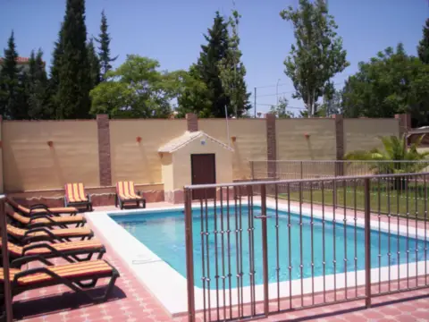Chalet unifamiliar en calle de Ronda, 447