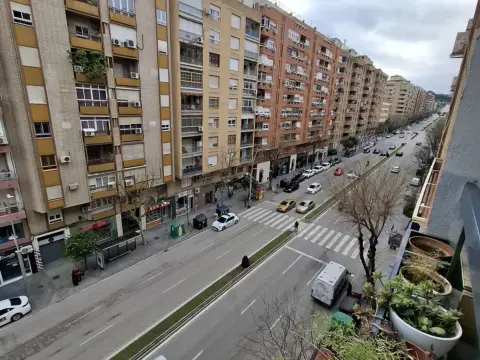 Piso en Avenida de Andalucía, 28