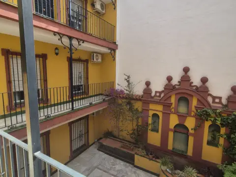 Piso en calle Feria, 144