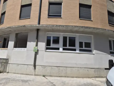 Piso en Avenida del Sadar, 8