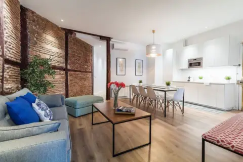 Apartamento en calle de Guillén de Brocar, 21
