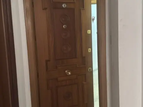 Piso en Avenida Alpujarra, 8