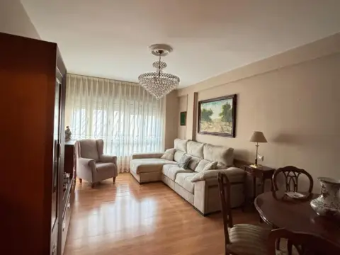 Piso en calle de Arturo Álvarez Buylla, 8