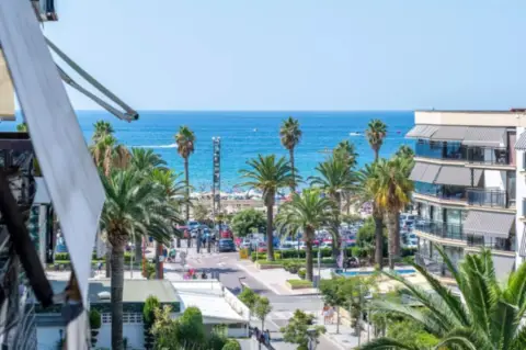 Apartamento en Carrer de Josep Carner, 12