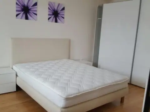 Piso en Plaza de San Sebastián, 17