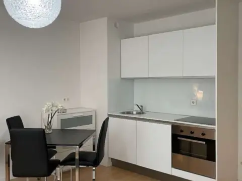 Piso en calle de la Estrella, 6