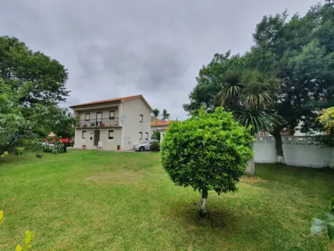 Casa rústica en calle V Hontañón Castán,  326