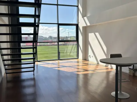 Loft en Avenida del Cerro del Águila, 2