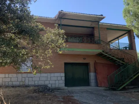 Casa rústica en Camino Camino de Horcajo,  1