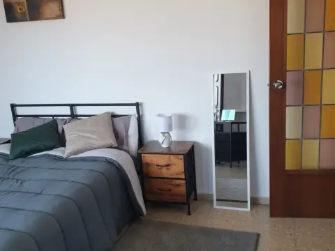 Habitación en Carrer de Teodor González, 28