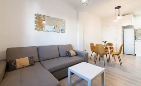 Piso en Beloka Pasealekua, 19