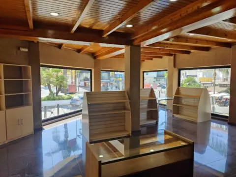 Local comercial en calle de Gerald Brennan, 39