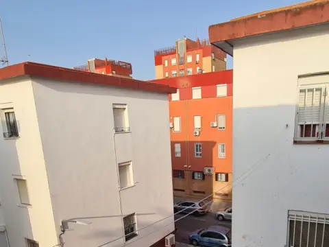 Piso en calle del Cerro Muriano, 13