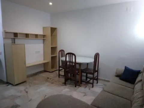 Apartamento en Avenida Pablo Iglesias, 2