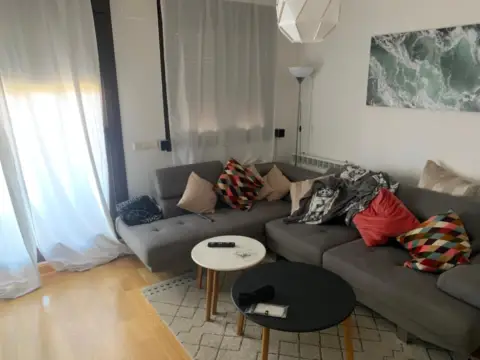 Dúplex en Avenida María Moliner, 1