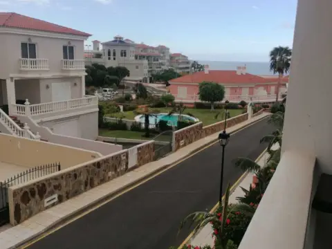 Piso en calle Doctor Celestino González Padrón, 4