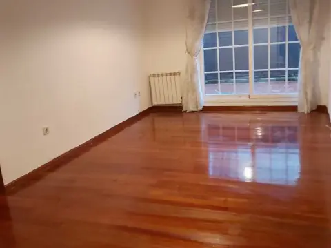 Piso en calle de los Berrocales, 12