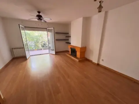 Piso en Avenida de las Rocas, 34