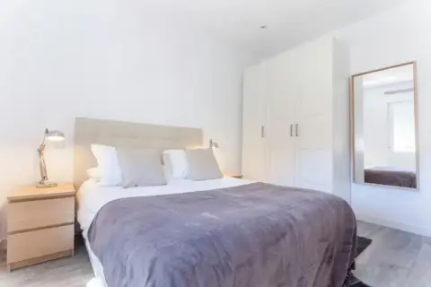 Habitación en calle Sierpes, 60