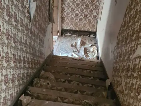 Casa unifamiliar en calle de Bajera, 32