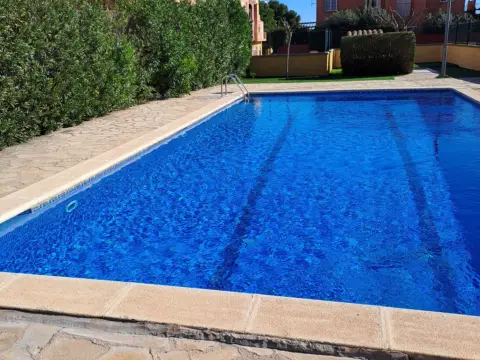 Habitación en Carrer Blanca d'Anjou, 12