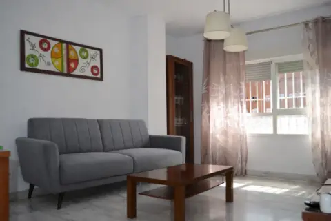 Piso en Avenida de las Ciencias, 24