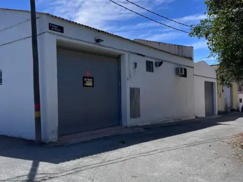 Nave industrial en Carrer de Riudecanyes, 7