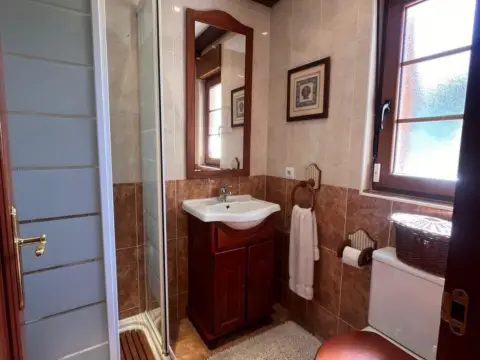 Chalet pareado en calle Salcedo,  36