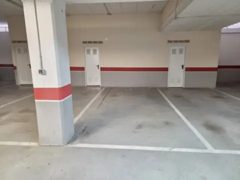 Garaje en calle de José María Francés Gil, 16