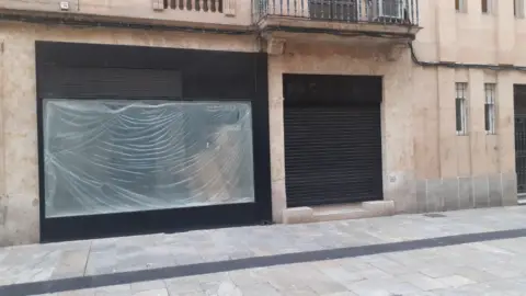 Local comercial en calle de Azafranal, 4